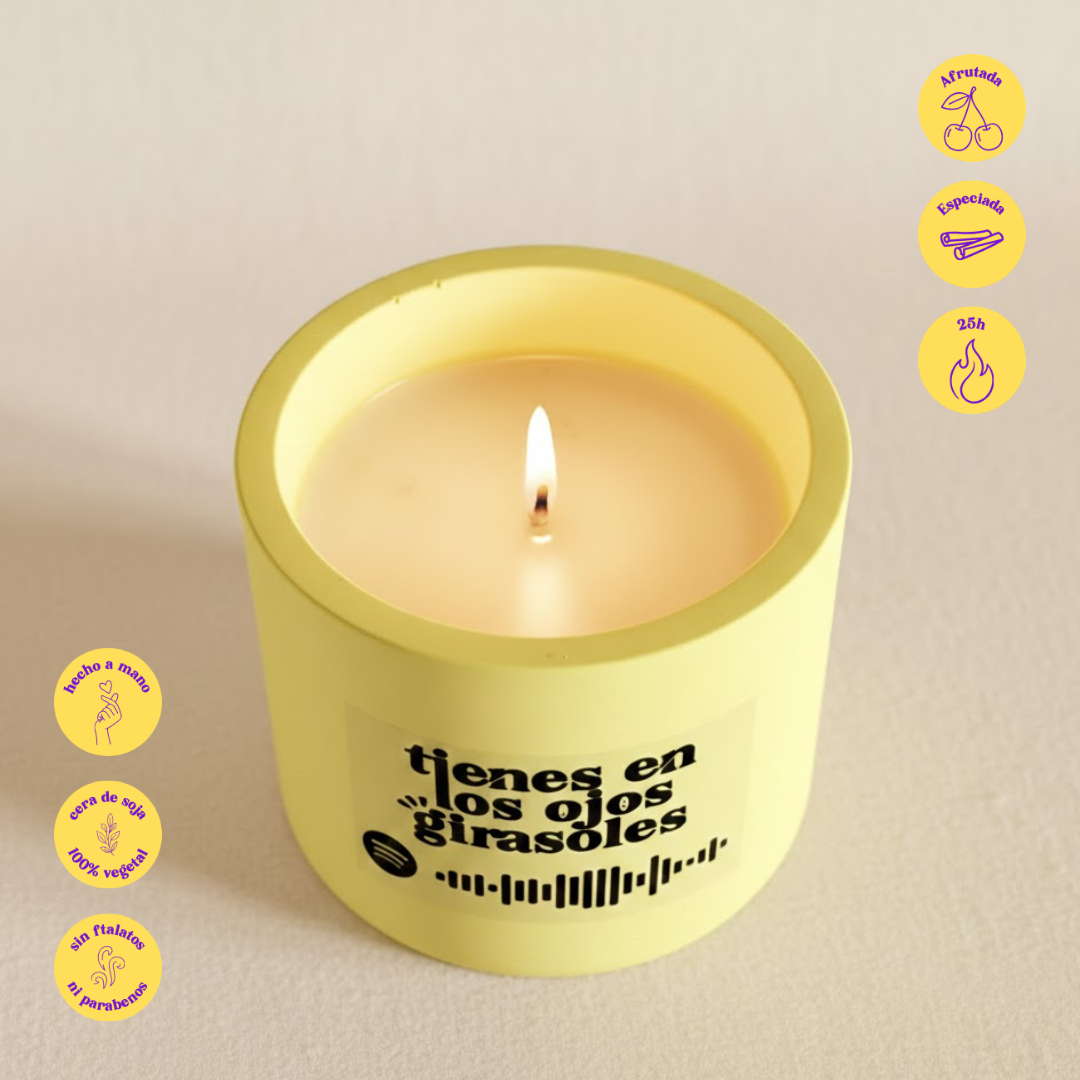 Vela musical de canela y naranja